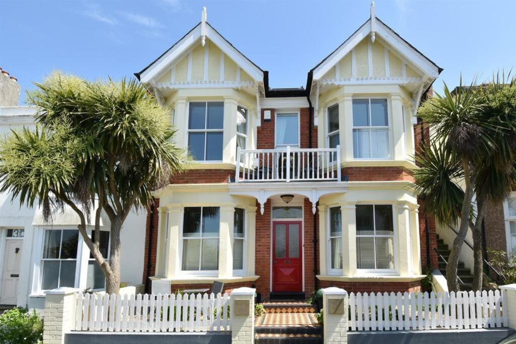West Hill Retreat Seaview Balcony Chic Loft Studio & Free Parking Hastings Kültér fotó